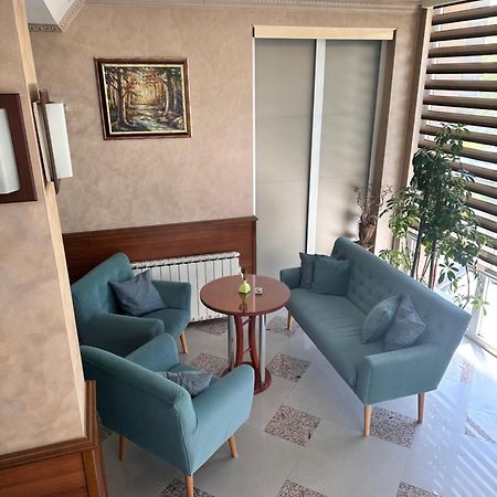 Hotel New Milenium Lukavac Luaran gambar