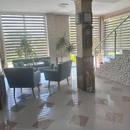 Hotel New Milenium Lukavac Luaran gambar