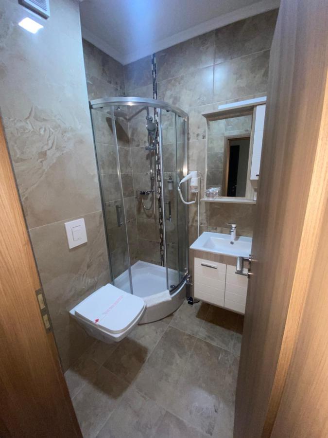 Hotel New Milenium Lukavac Luaran gambar